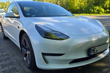 Tesla Model 3 28.000 km 30.600 &euro; Velbert, Stadt 42551