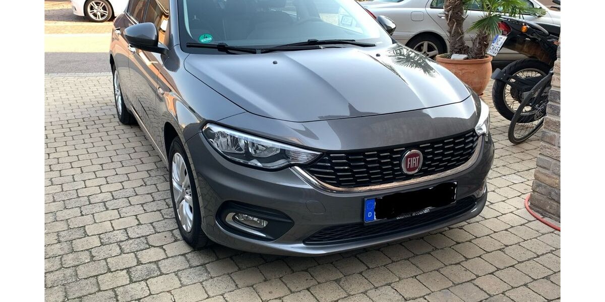 Fiat Tipo 129.000 km 5.490 &euro; Neuss 41464