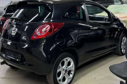 Ford Ka/Ka+ 96.000 km 4.100 &euro; Düsseldorf 40591