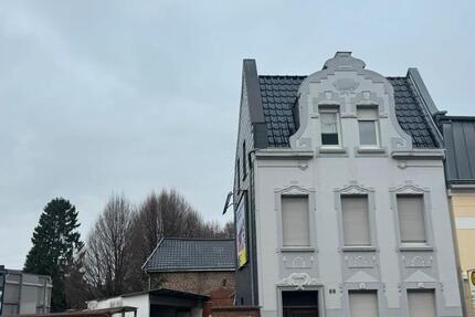 Haus Mönchengladbach Nord - 10 Zimmer, 320 m&sup2;, 389.000&euro; | Angebot:24838517