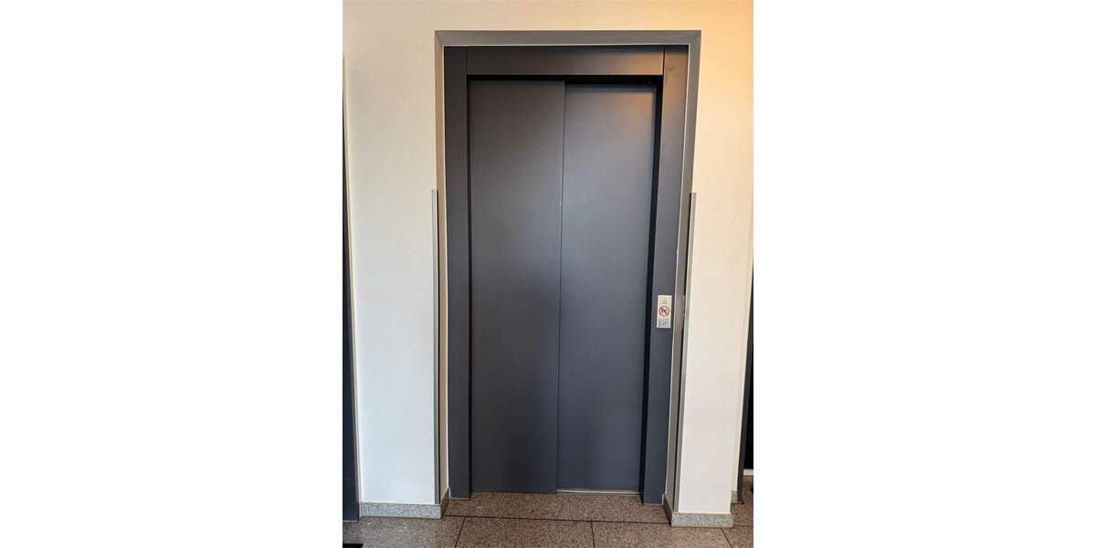 Etagenwohnung Düsseldorf Bilk - 2 Zimmer, 67 m&sup2;, 550.000&euro; | Angebot:25682663