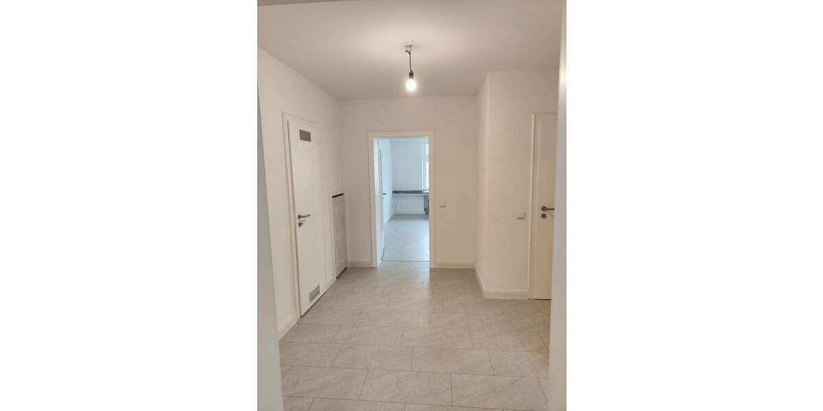 Etagenwohnung Oberhausen - 2 Zimmer, 82 m&sup2;, 740&euro; | Angebot:25404192