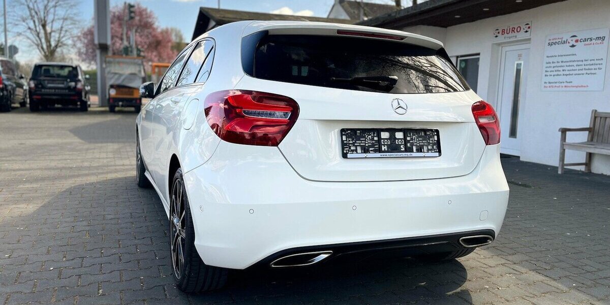 Mercedes-Benz A 220 CDI / AMG / Pano / Kamera / Navi / Euro6 195.000 km 16.390 &euro; Mönchengladbach 41066