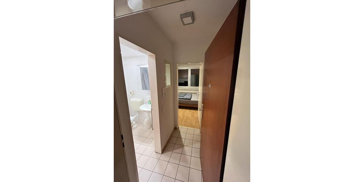 Etagenwohnung Meerbusch Necklenbroich - 1 Zimmer, 25 m&sup2;, 665&euro; | Angebot:26551153