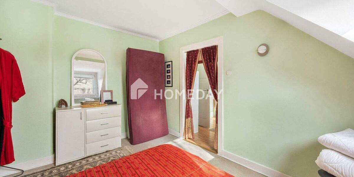 Reihenmittelhaus Mönchengladbach Geneicken - 6 Zimmer, 141 m&sup2;, 398.000&euro; | Angebot:25864027