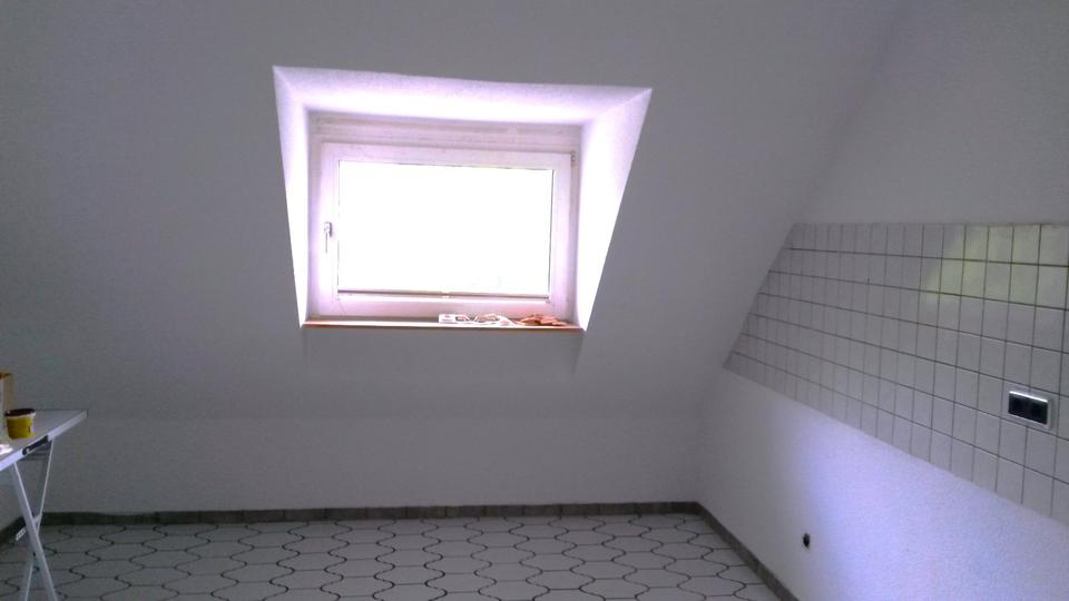 Dachgeschoßwohnung Duisburg Mittelmeiderich - 3 Zimmer, 88 m&sup2;, 650&euro; | Angebot:26638413