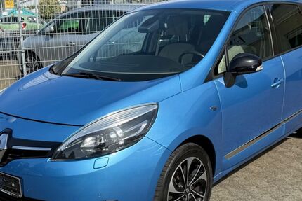 Renault Scenic 111.700 km 9.900 &euro; Neuss-Norf 41469