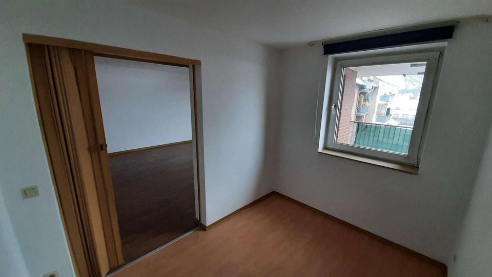 Etagenwohnung Duisburg Hamborn - 2 Zimmer, 72 m&sup2;, 442&euro; | Angebot:24380232