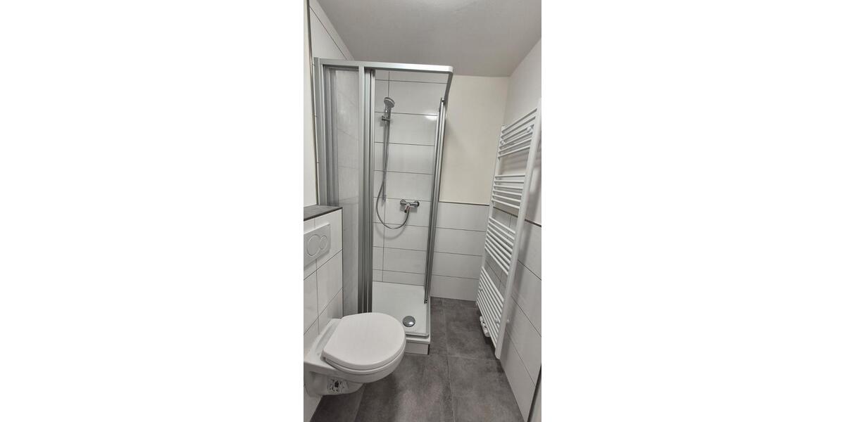 Dachgeschoßwohnung Mönchengladbach Ost - 3 Zimmer, 65 m&sup2;, 650&euro; | Angebot:26648956