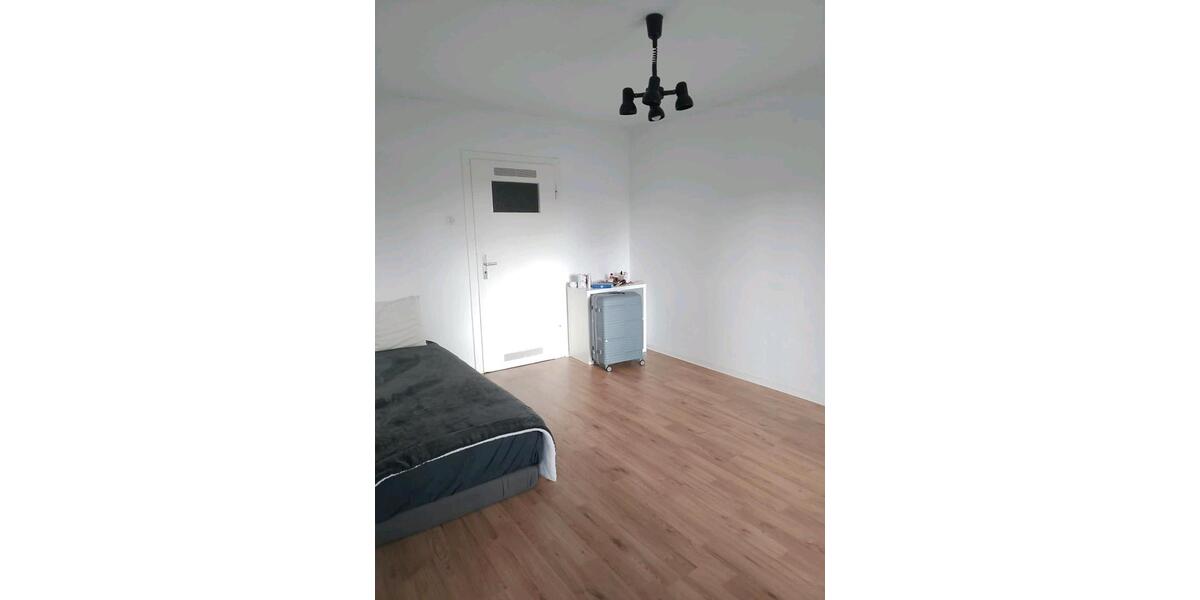 Etagenwohnung Duisburg Duisburg-Mitte - 2 Zimmer, 38 m&sup2;, 545&euro; | Angebot:26013794