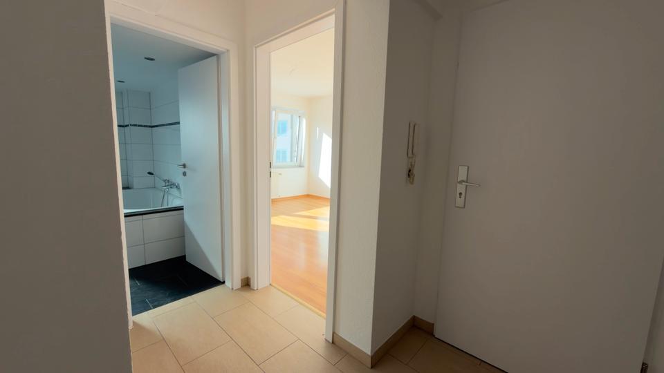 Etagenwohnung Düsseldorf Pempelfort - 3 Zimmer, 93 m&sup2;, 1.440&euro; | Angebot:26663995