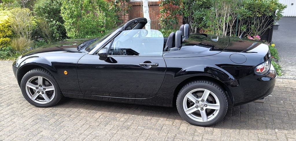 Mazda MX-5 68.000 km 11.000 &euro; Dormagen 41542