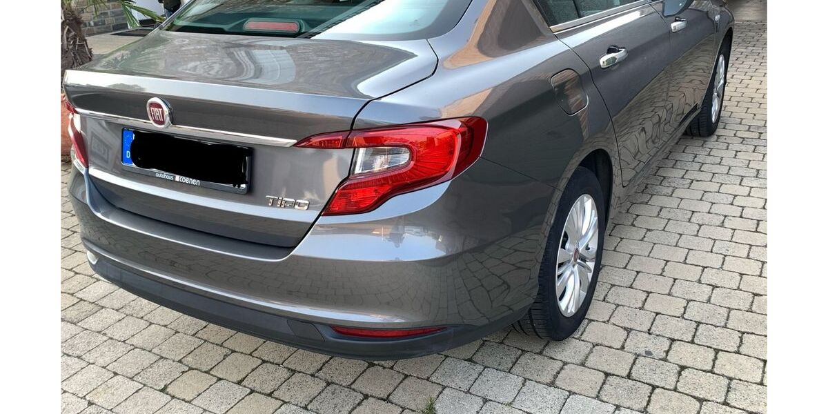 Fiat Tipo 129.000 km 5.690 &euro; Neuss 41464