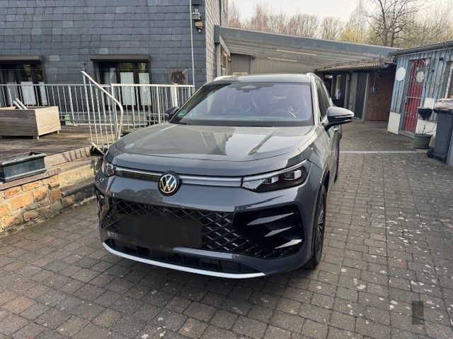 VW Tayron 11.300 km 50.949 &euro; Korschenbroich 41352