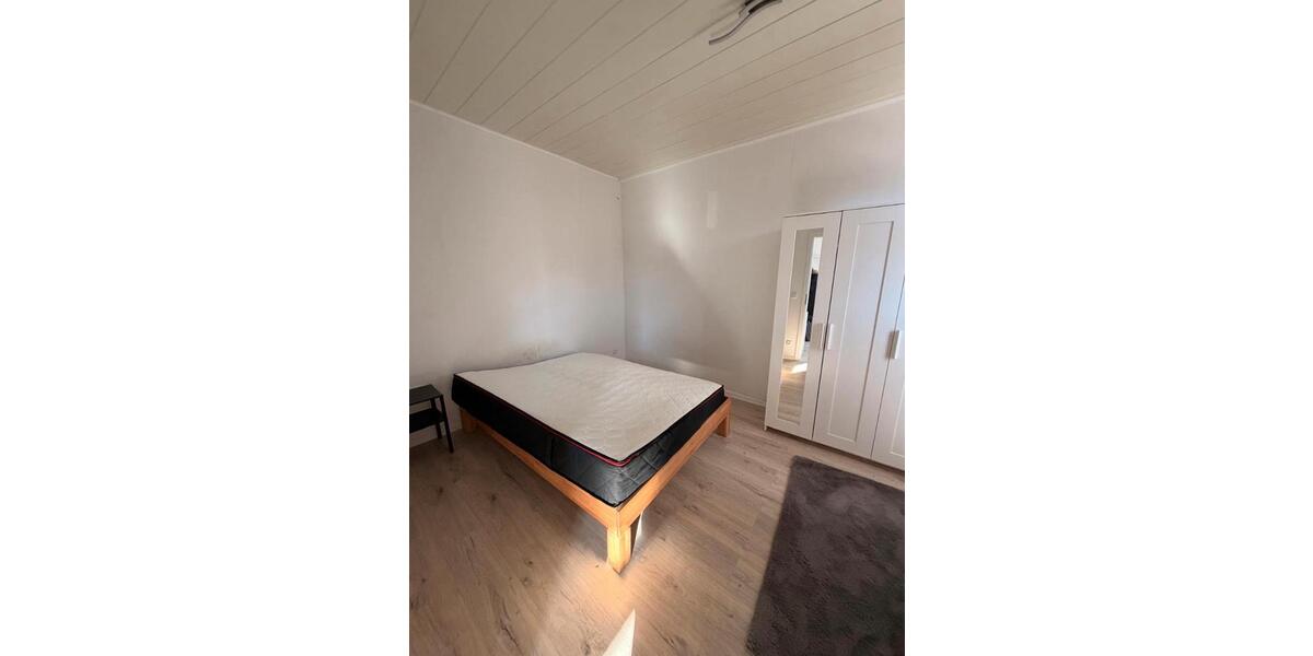 Etagenwohnung Ratingen Tiefenbroich - 2 Zimmer, 45 m&sup2;, 650&euro; | Angebot:26652870