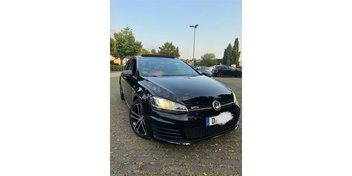 VW Golf 137.500 km 15.800 &euro; Düsseldorf 40597