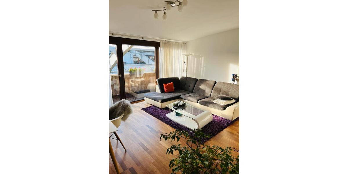 Etagenwohnung Düsseldorf Stadtbezirk 8 - 2 Zimmer, 56 m&sup2;, 1.300&euro; | Angebot:25392994