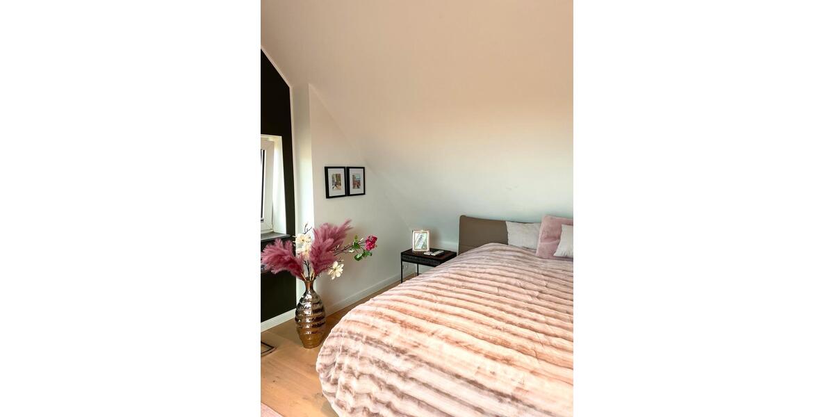 Einfamilienhaus Kaarst - 4 Zimmer, 150 m&sup2;, 250&euro; | Angebot:27615786