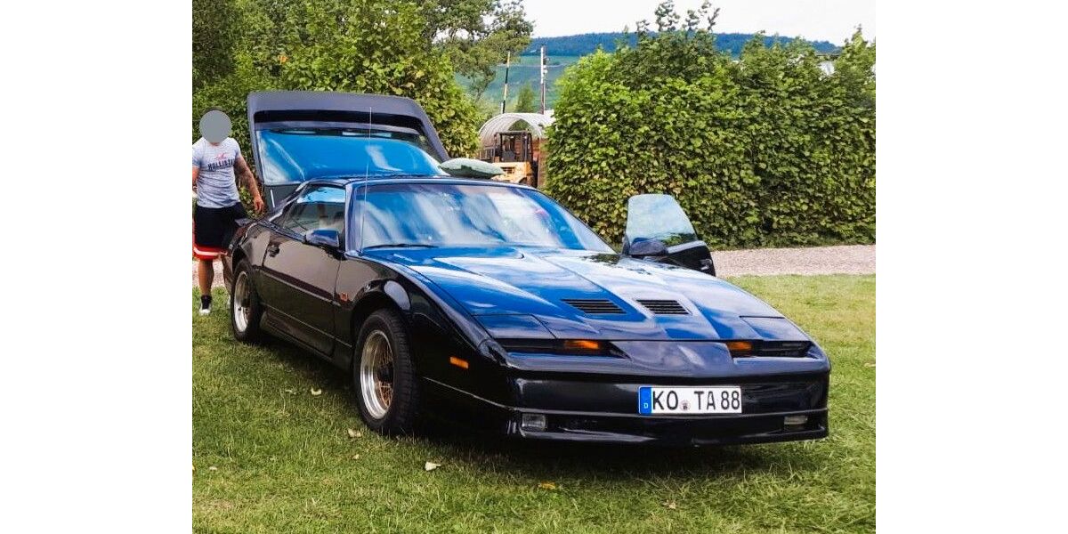 Pontiac Trans Am 151.000 km 20.900 &euro; Mönchengladbach 41068