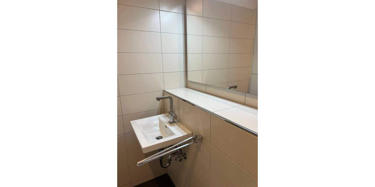 Etagenwohnung Düsseldorf Mörsenbroich - 2 Zimmer, 68 m&sup2;, 280.000&euro; | Angebot:25984413