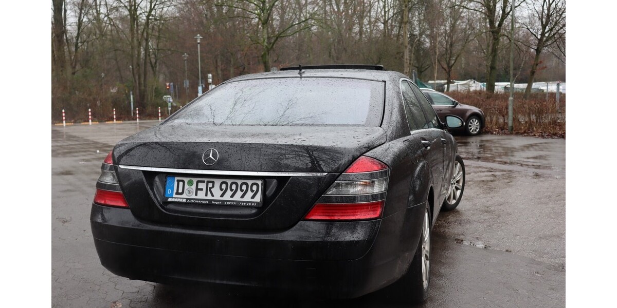 Mercedes-Benz S 500 242.000 km 11.499 &euro; Düsseldorf 40213