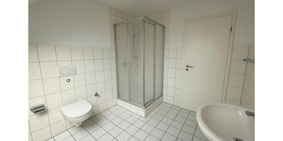 Etagenwohnung Duisburg Hamborn - 3 Zimmer, 85 m&sup2;, 595&euro; | Angebot:23066051