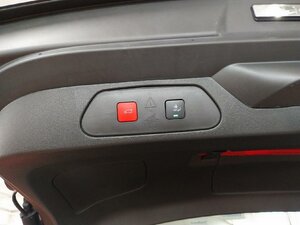 Opel Grandland X Elegance AHK Kam SHZ LHZ Matrix 17.467 km 24.830 &euro; HAAN 42781