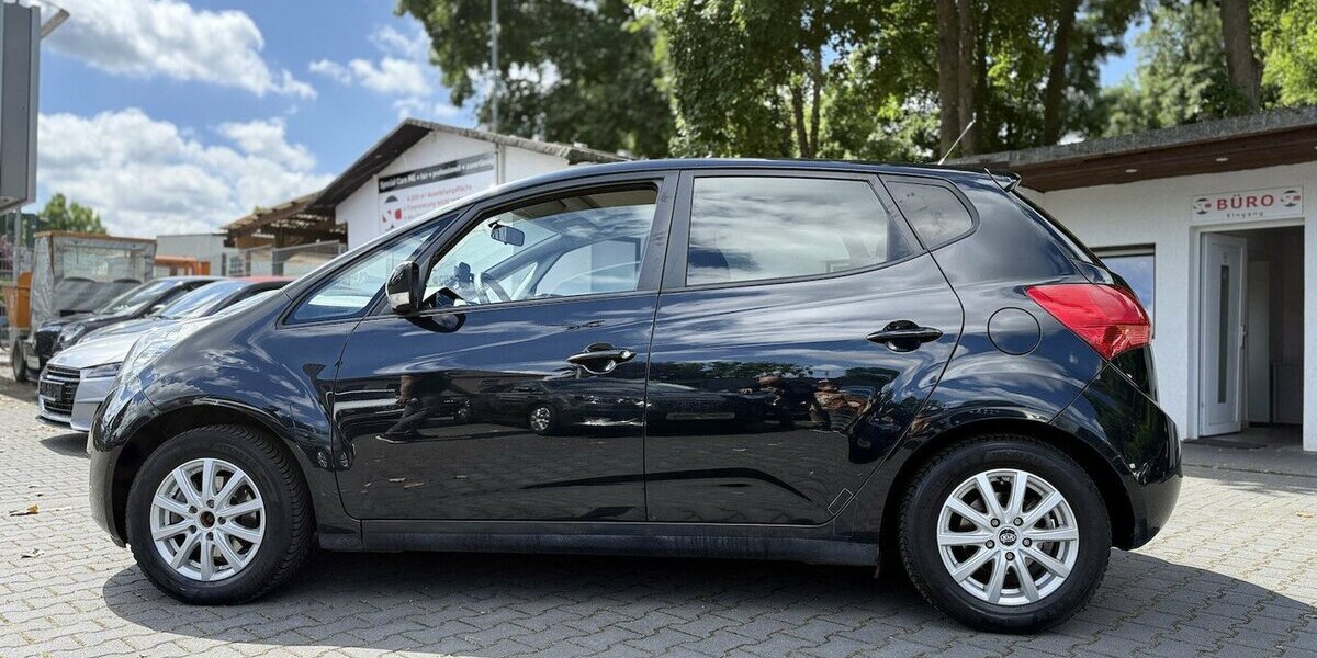 Kia Venga Vision / Klima / Navi / AHK / Pano / LPG 130.000 km 5.990 &euro; Mönchengladbach 41066