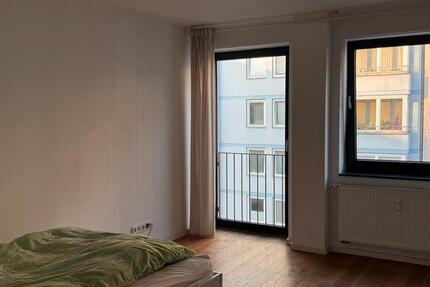 Wohnung Düsseldorf Stadtmitte - 1 Zimmer, 28 m&sup2;, 800&euro; | Angebot:26604519
