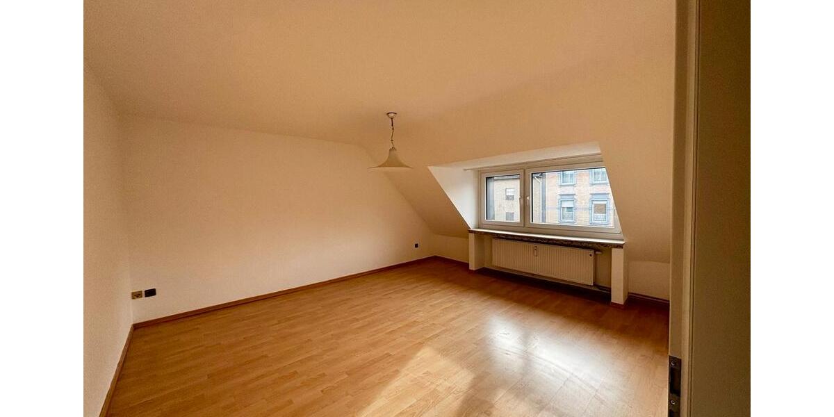 Etagenwohnung Duisburg Großenbaum - 3 Zimmer, 70 m&sup2;, 700&euro; | Angebot:25981091