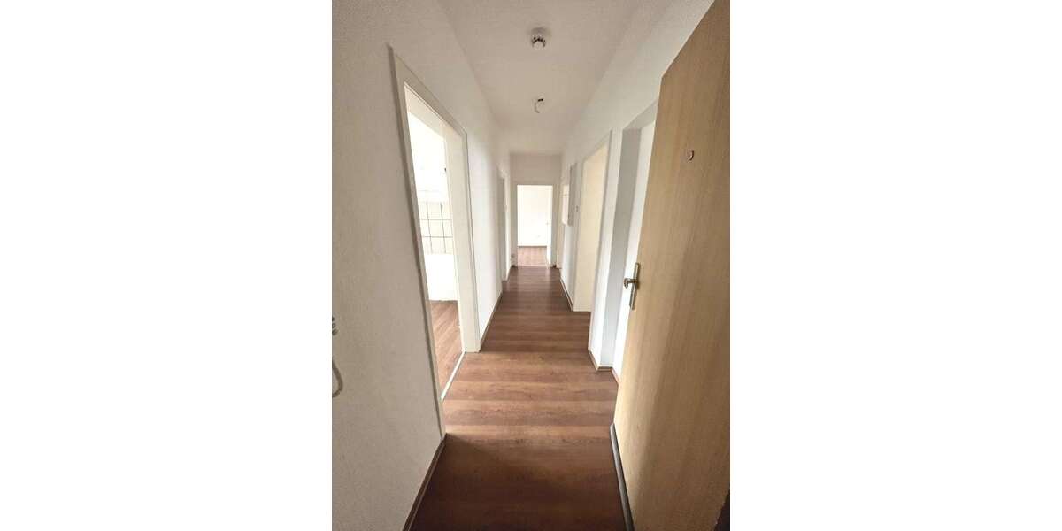 Etagenwohnung Duisburg - 3 Zimmer, 62 m&sup2;, 379&euro; | Angebot:25830504