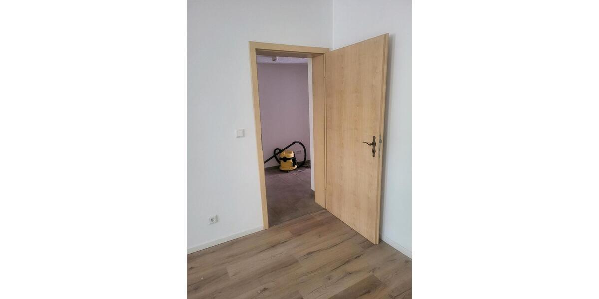 Erdgeschoßwohnung Mülheim an der Ruhr Menden-Holthausen - 1 Zimmer, 85 m&sup2;, 1.320&euro; | Angebot:27595621
