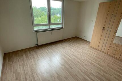 Wohnung Mönchengladbach Süd - 1 Zimmer, 66 m&sup2;, 600&euro; | Angebot:26638353