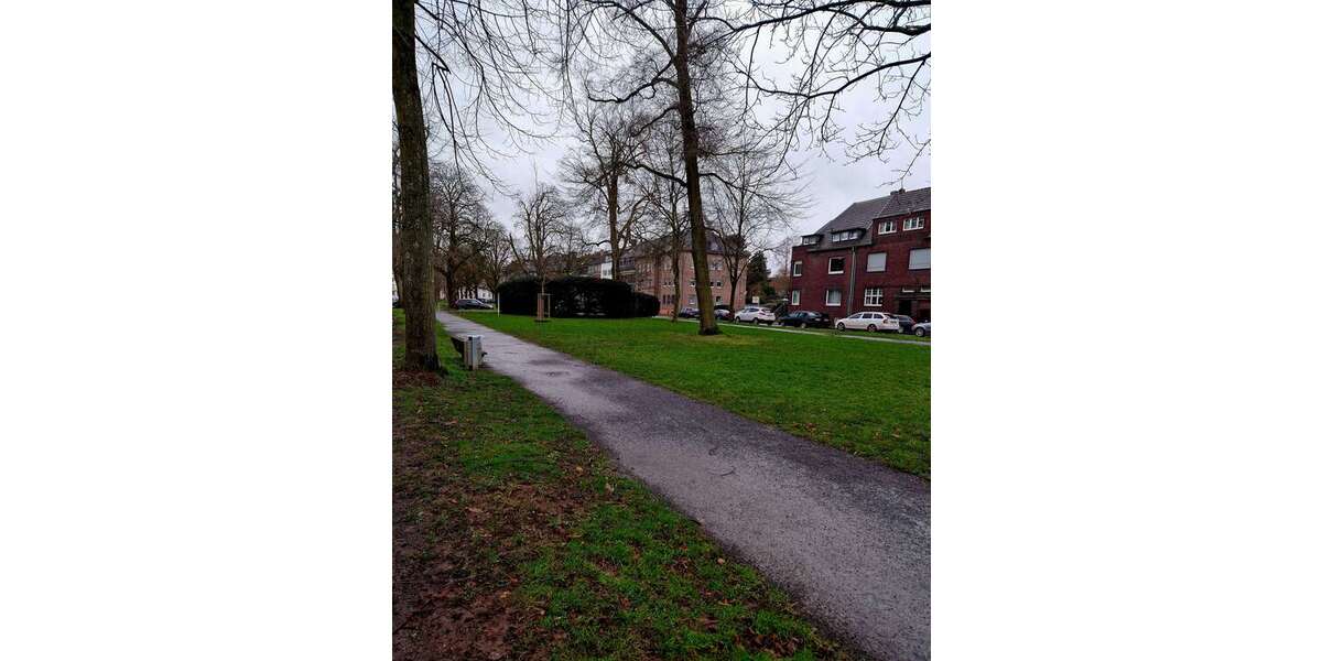 Etagenwohnung Krefeld Cracau - 3 Zimmer, 125 m&sup2;, 1.250&euro; | Angebot:25614709