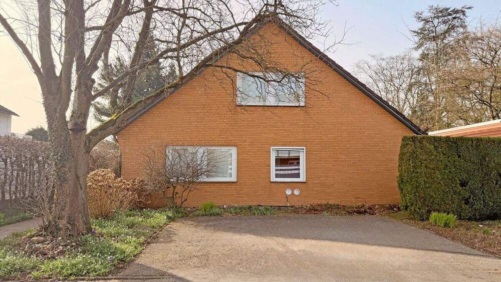 Einfamilienhaus Moers Utfort - 5 Zimmer, 203 m&sup2;, 420.000&euro; | Angebot:25684460