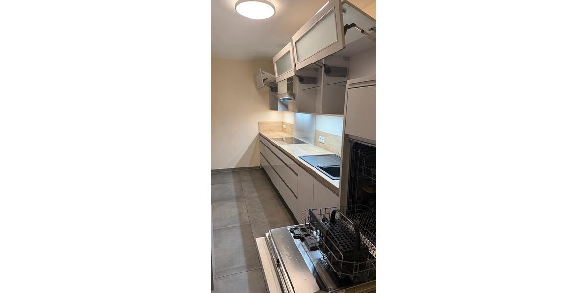 Etagenwohnung Duisburg Rheinhausen - 3 Zimmer, 94 m&sup2;, 1.100&euro; | Angebot:26014773