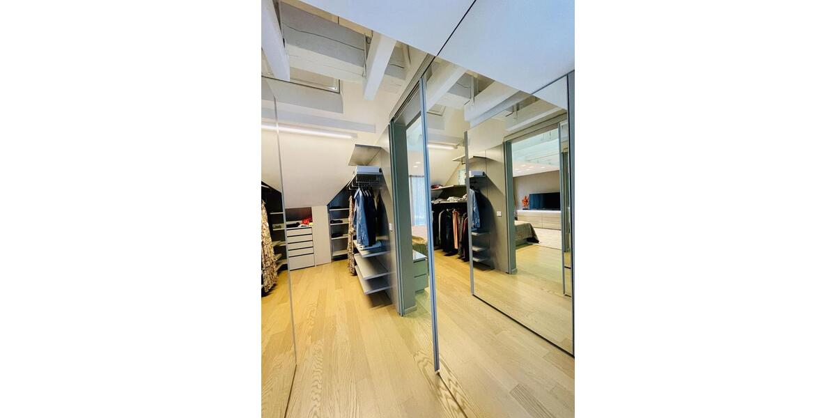 Maisonettenwohnung Düsseldorf Düsseltal - 5 Zimmer, 224 m&sup2;, 5.000&euro; | Angebot:24526472