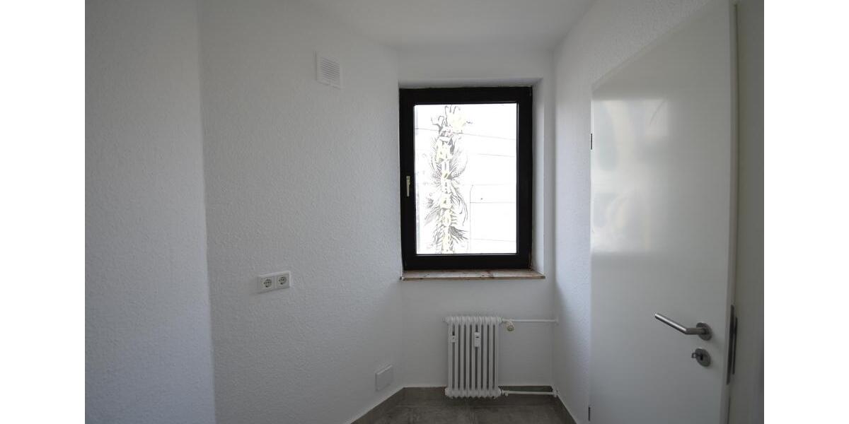 Etagenwohnung Krefeld - 1 Zimmer, 37 m&sup2;, 500&euro; | Angebot:25874914