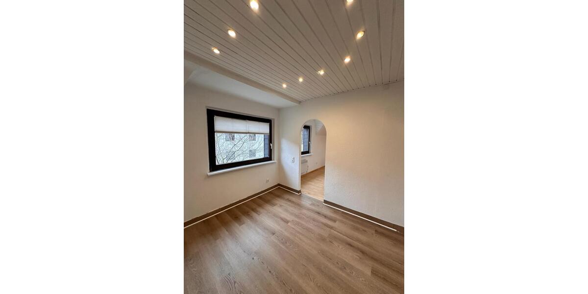 Etagenwohnung Duisburg Duisburg-Mitte - 1 Zimmer, 34 m&sup2;, 680&euro; | Angebot:26648913