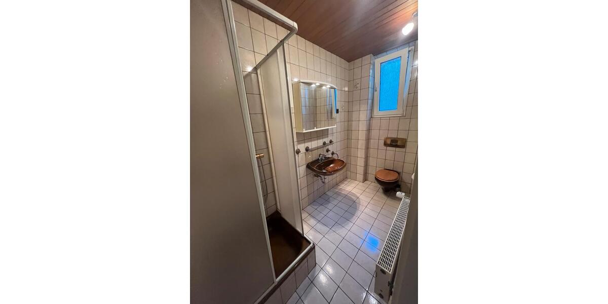 Einfamilienhaus Duisburg Mittelmeiderich - 3.5 Zimmer, 192 m&sup2;, 340.000&euro; | Angebot:26385495