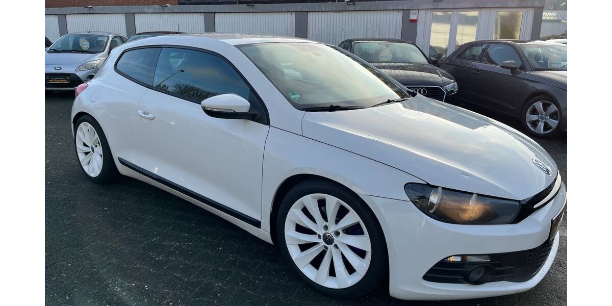 VW Scirocco 124.500 km 11.999 &euro; Mönchengladbach 41065