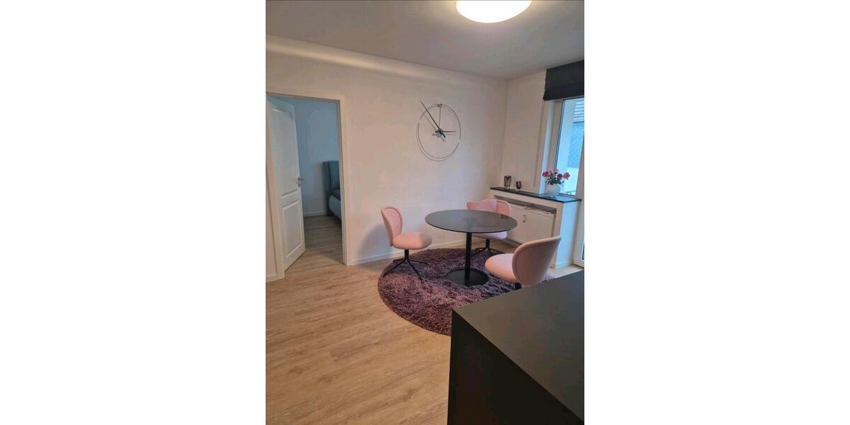 Etagenwohnung Oberhausen - 2.5 Zimmer, 57 m&sup2;, 1.500&euro; | Angebot:25936415