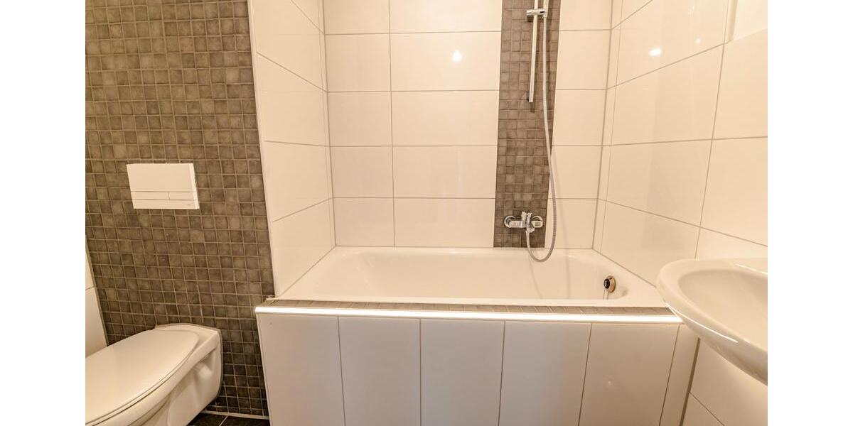 Etagenwohnung Düsseldorf Stadtbezirk 3 - 3 Zimmer, 70 m&sup2;, 850&euro; | Angebot:26670499