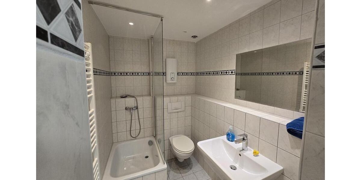 Etagenwohnung Duisburg Mittelmeiderich - 3 Zimmer, 69 m&sup2;, 450&euro; | Angebot:25311445