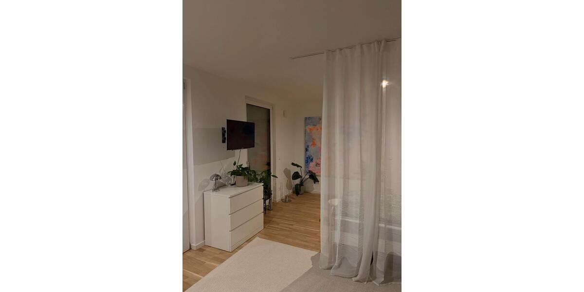 Erdgeschoßwohnung Mönchengladbach Nord - 1 Zimmer, 38 m&sup2;, 725&euro; | Angebot:25784102