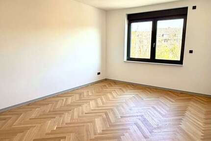 Wohnung Düsseldorf Pempelfort - 3 Zimmer, 87 m&sup2;, 1.950&euro; | Angebot:25970991