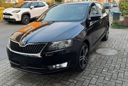 Skoda Rapid 247.000 km 5.800 &euro; Düsseldorf 40599