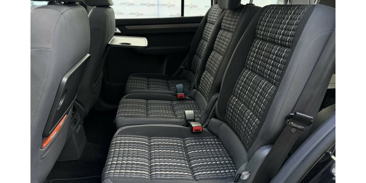 VW Touran Cross / 2,0 TDI / 170 PS / PANO / 7 Sitze 185.000 km 11.890 &euro; Mönchengladbach 41066