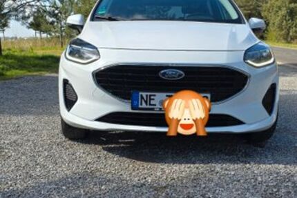 Ford Fiesta 14.000 km 15.750 &euro; Neuss 41472