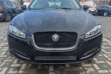 Jaguar XF 129.588 km 10.690 &euro; Duisburg 47169